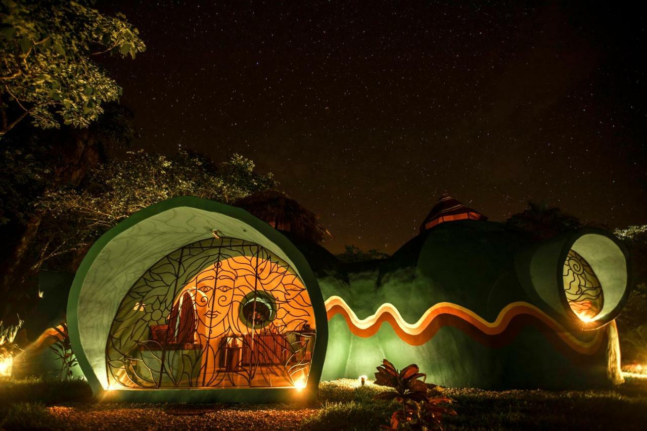 Green Moon Lodge Montezuma Buitenkant foto