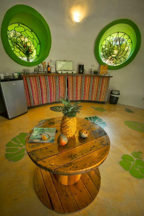 Green Moon Lodge Montezuma Buitenkant foto